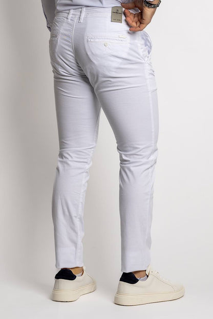 jeans Pantalone modello baggy, carrot fit, balloons, pantaloni regular fit morbidi di gamba, cotone popeline, cotone twill. Pantaloni classici, pantaloni slim fit. pantaloni da spezzato, pantaloni per giacca, pantaloni per uscire, da cerimonia, da eventi, per comunioni, per battesimo, per diciottesimo, pantaloni da battaglia, da lavoro, a poco prezzo, in saldi, nuova collezione estivi. zara, zalando, asos, shen, temu