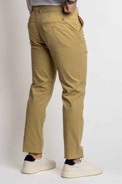 jeans Pantalone modello baggy, carrot fit, balloons, pantaloni regular fit morbidi di gamba, cotone popeline, cotone twill. Pantaloni classici, pantaloni slim fit. pantaloni da spezzato, pantaloni per giacca, pantaloni per uscire, da cerimonia, da eventi, per comunioni, per battesimo, per diciottesimo, pantaloni da battaglia, da lavoro, a poco prezzo, in saldi, nuova collezione estivi. zara, zalando, asos, shen, temu