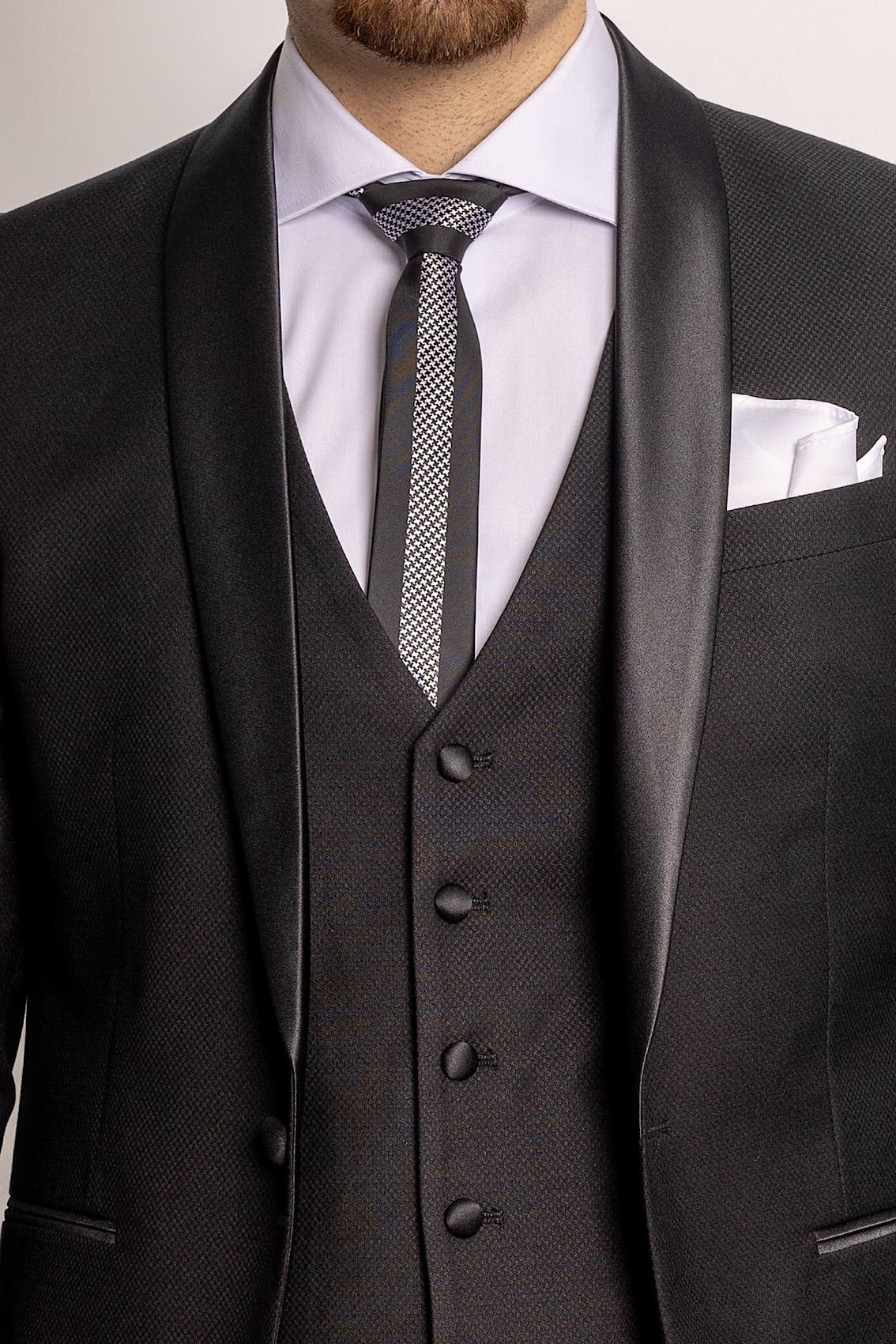 Tuxedo Model Suit With Vest | Black