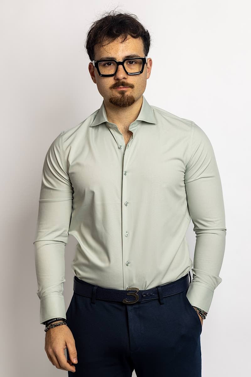 Camicia no stiro, camicia stiro facile, camicia da abito, camicia in cotone leggero. Slim fit, modello aderente, camicia elasticizzata. saldi, prezzi bassi, amazon, asos, zalando. camicia di seta, camicia di lino, camicia di qualità, azzurro, rosa antico, rosa forte, rossa, bianca, nera, blu scuro, celest, grigio perla, azzurro, beige, oro crema. Camicie hugo boss, giorgio armani, ralph laurent, suitsupply