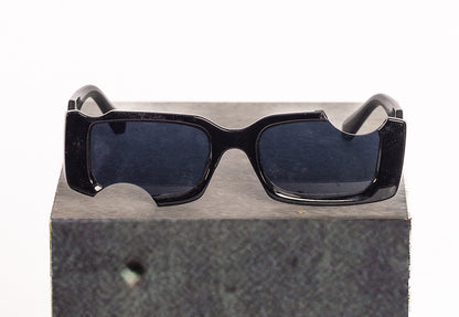 Lochige Sonnenbrille | Schwarz