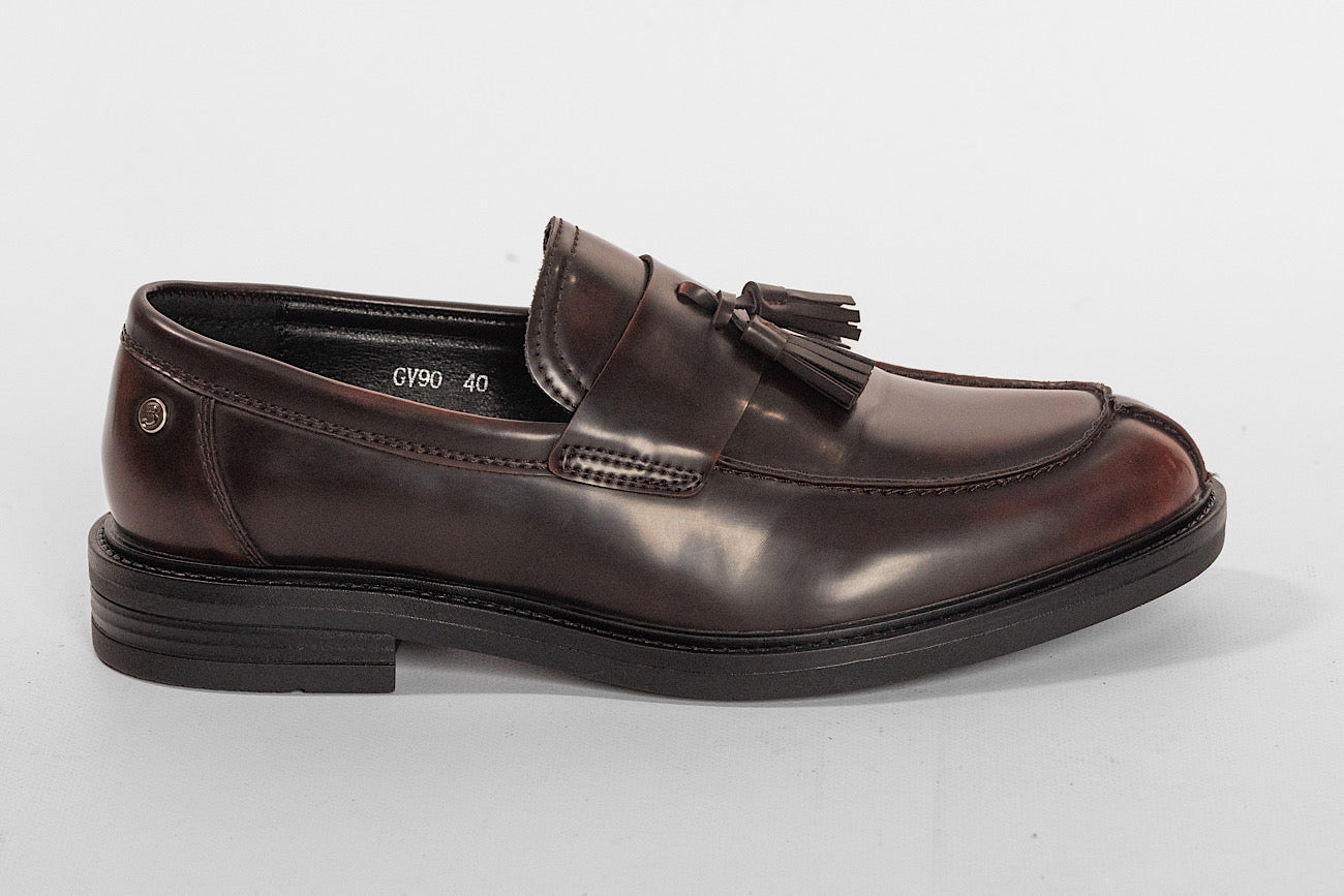 Shiny Tassel Loafer | Bordeaux