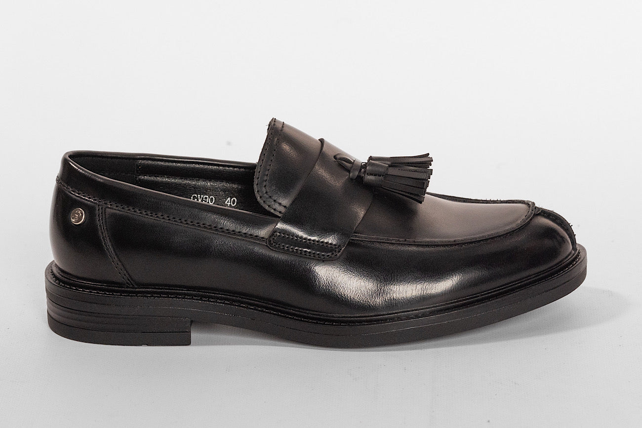 Shiny Tassel Loafer | Black