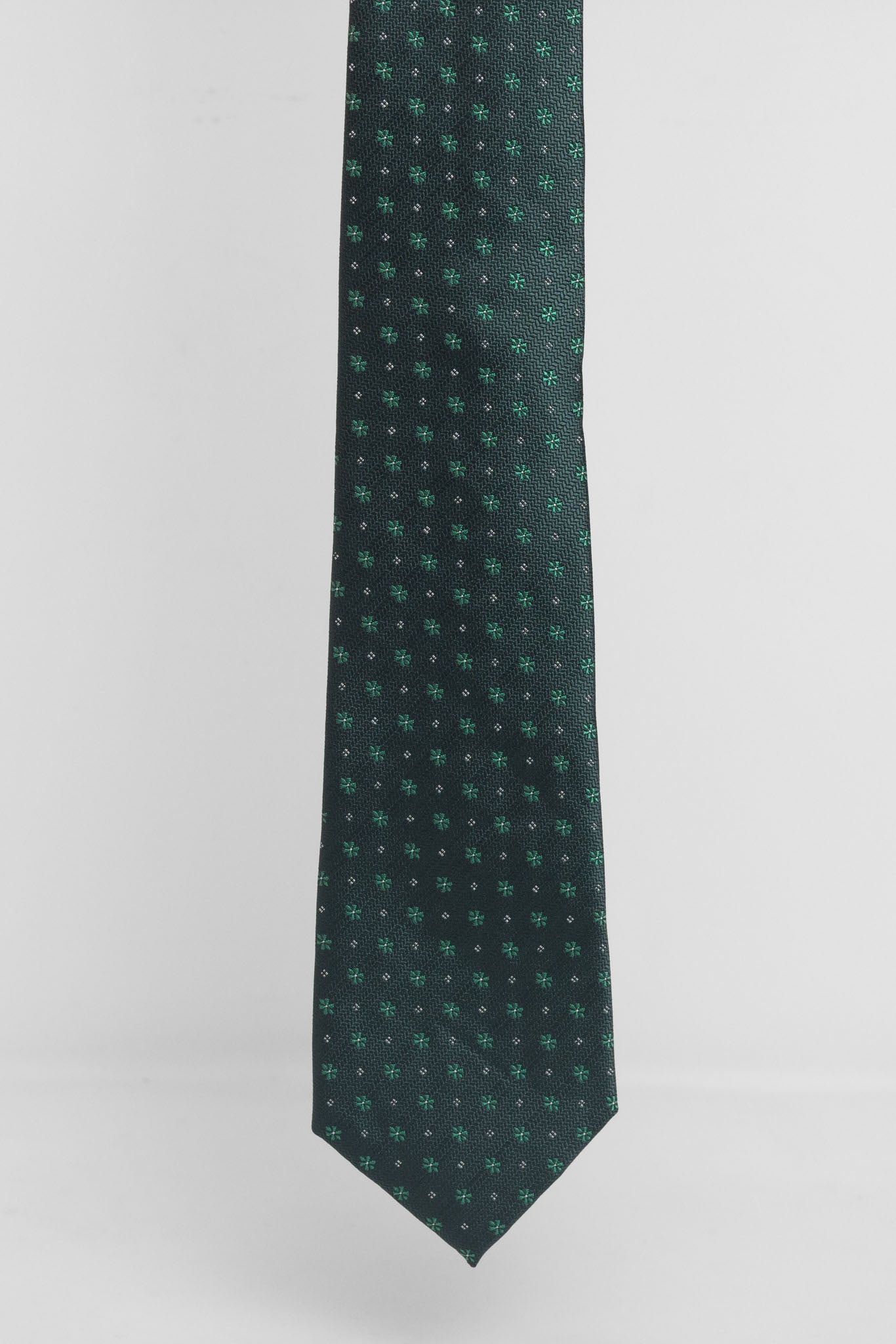 Cravatta Tre Pieghe Fantasia Fiorellini e Pois Fondo Verde e Bianco | 2 Per €20