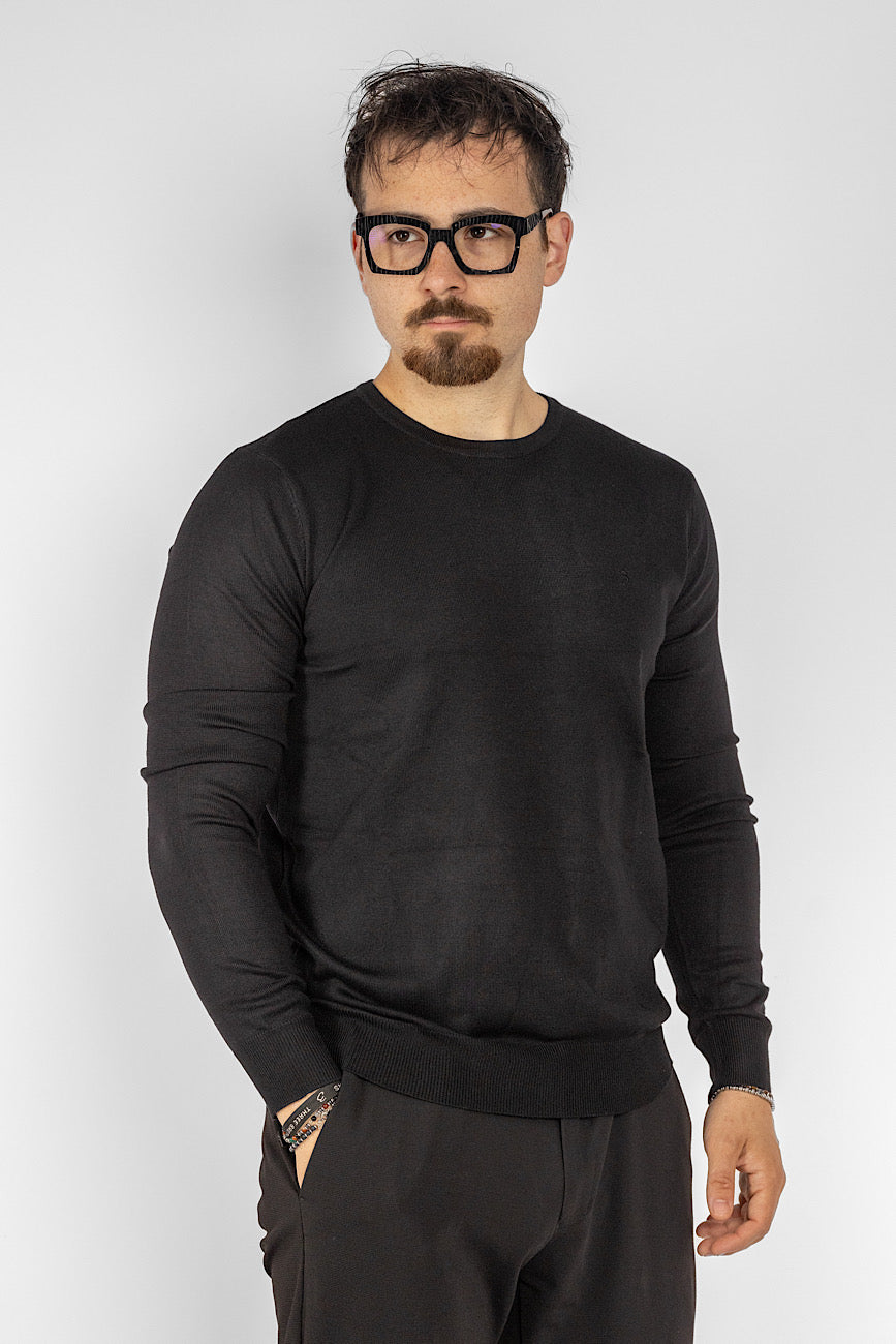 Crewneck Sweater | 2 + 1 Free | Black