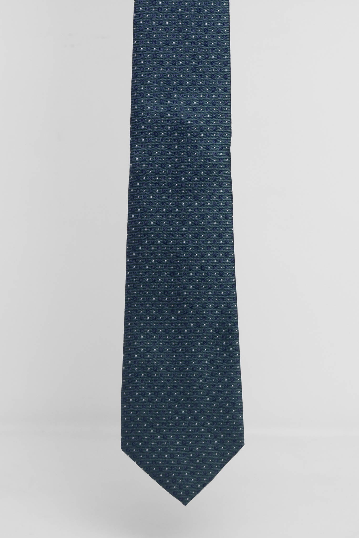 Cravatta Tre Pieghe Fondo Verde Quadratini Blu | 2 Per €20