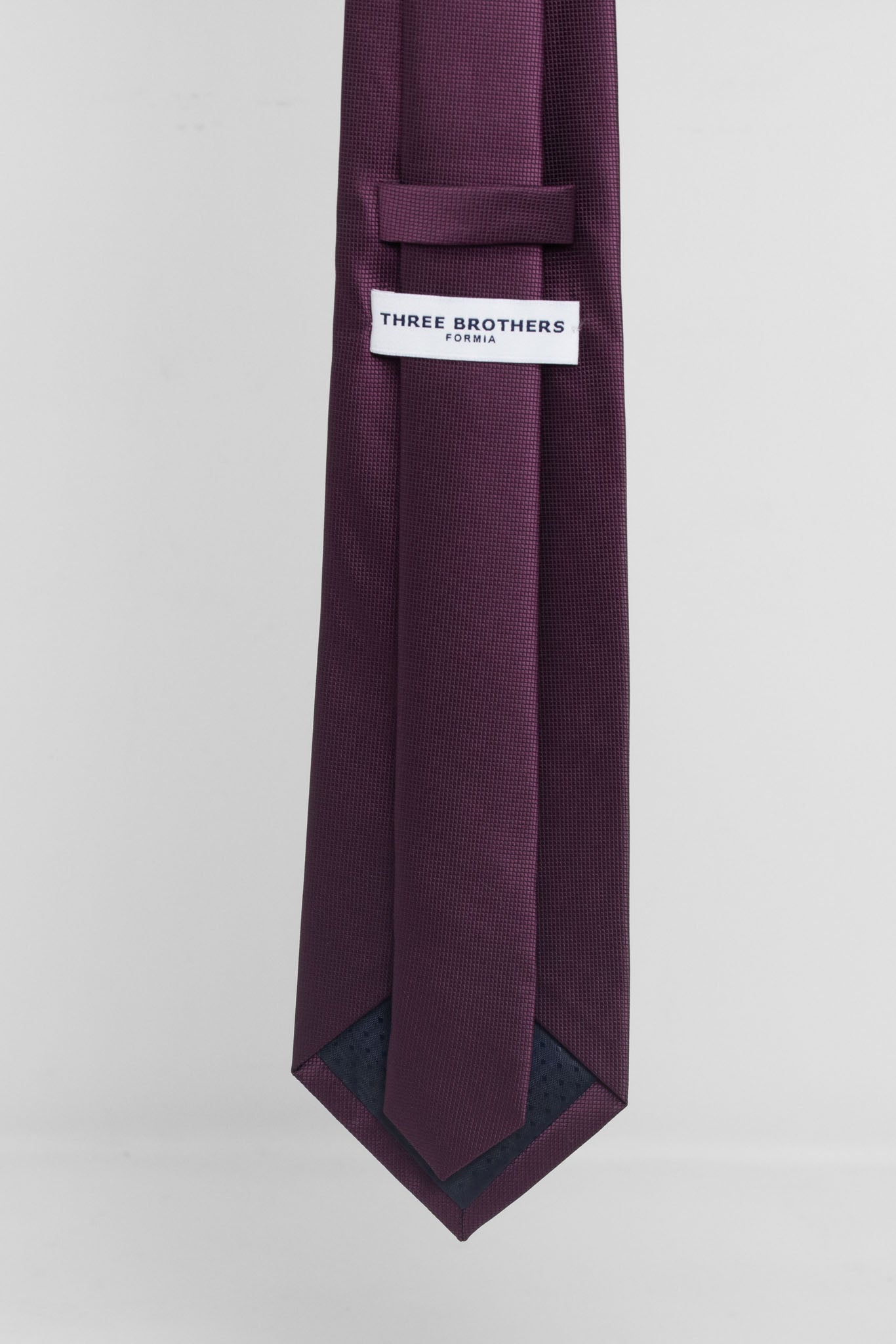 Cravatta Tre Pieghe Tinta Unita Micro Diamantino Prugna | 2 Per €20