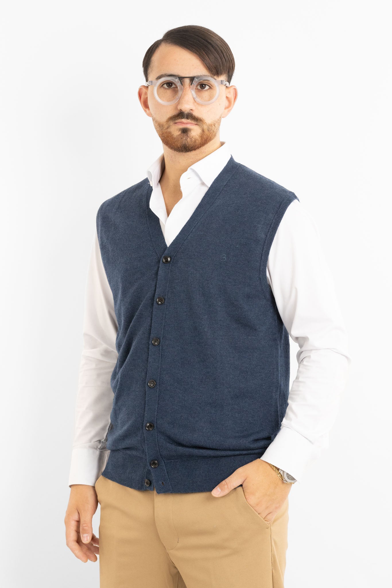 850 Wool Blend V-Neck Button-Up Cardigan Vest | 2 for €50 | Avion