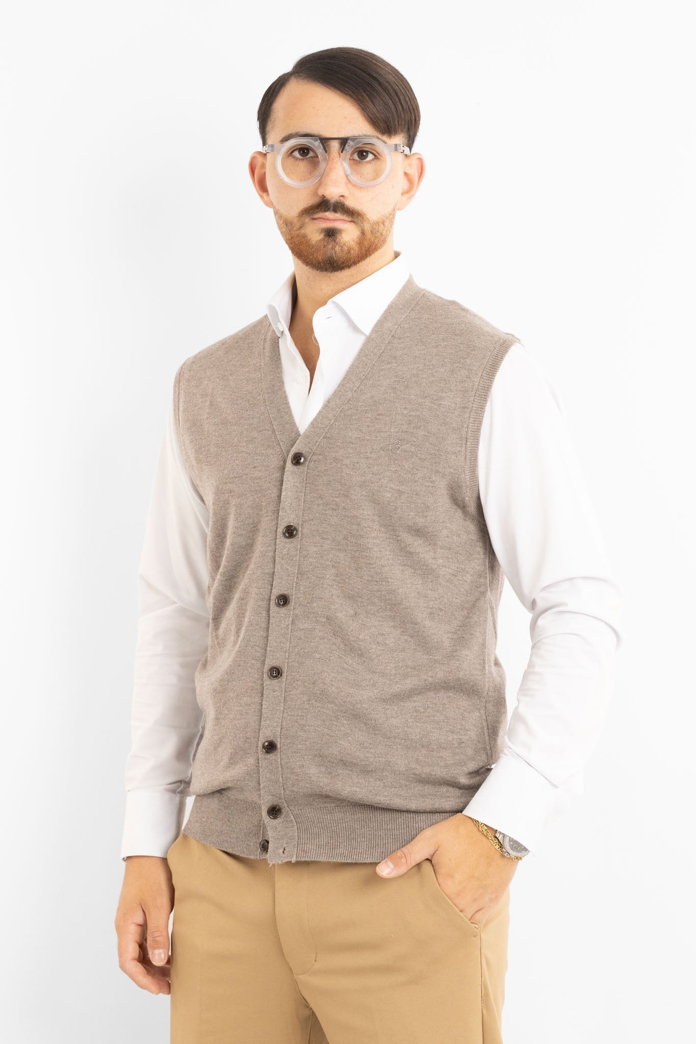 V-Neck Buttoned Cardigan Vest in 850 Wool Blend | 2 for €50 | Dove Gray