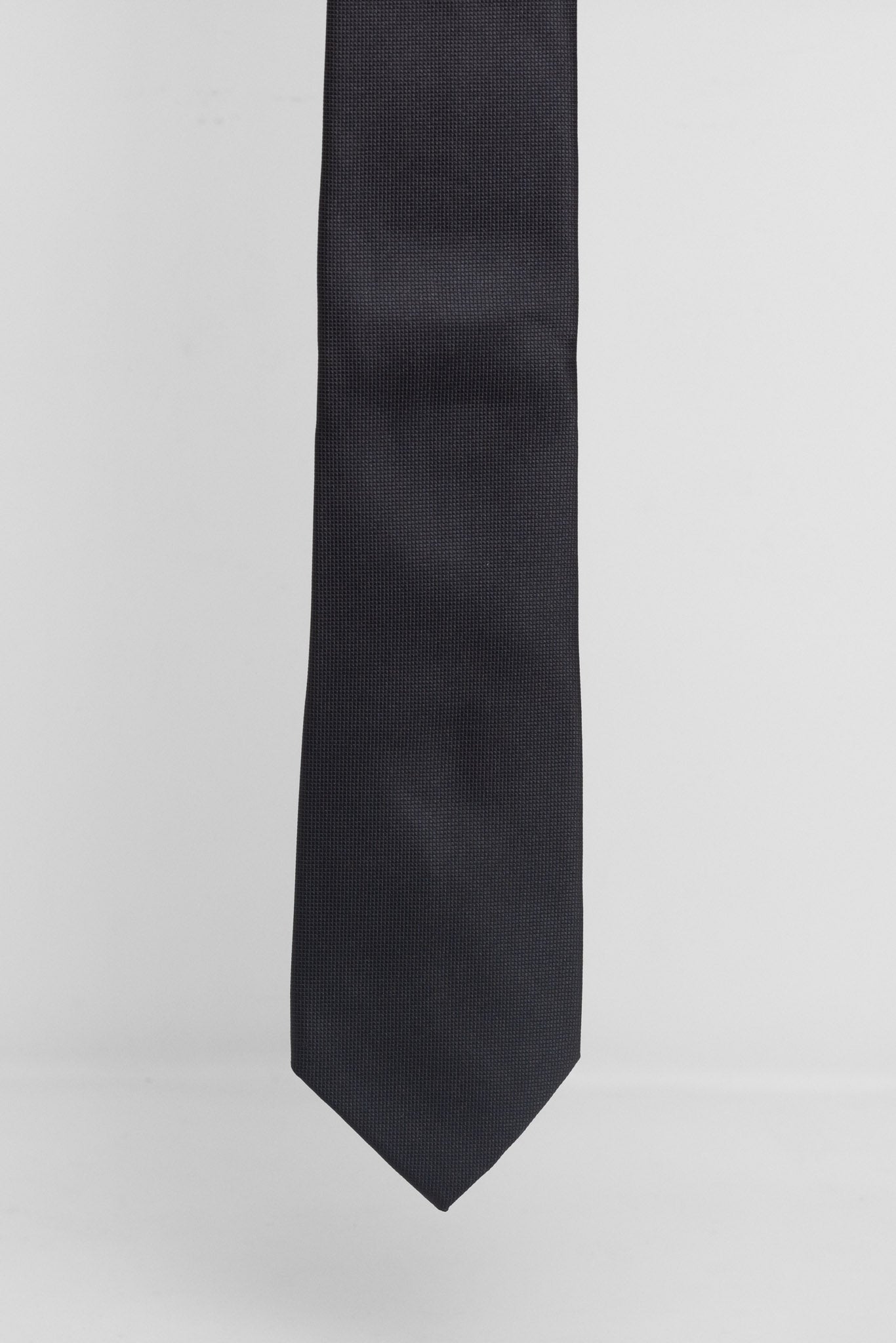 Cravatta Tre Pieghe Tinta Unita Micro Diamantino Nero | 2 Per €20