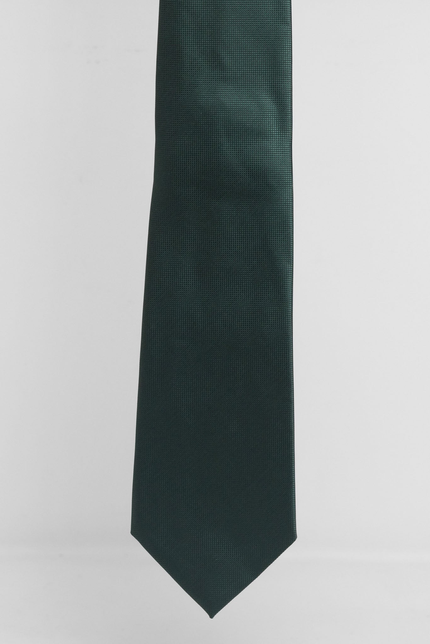 Cravatta Tre Pieghe Tinta Unita Micro Diamantino Verde Scuro | 2 Per €20