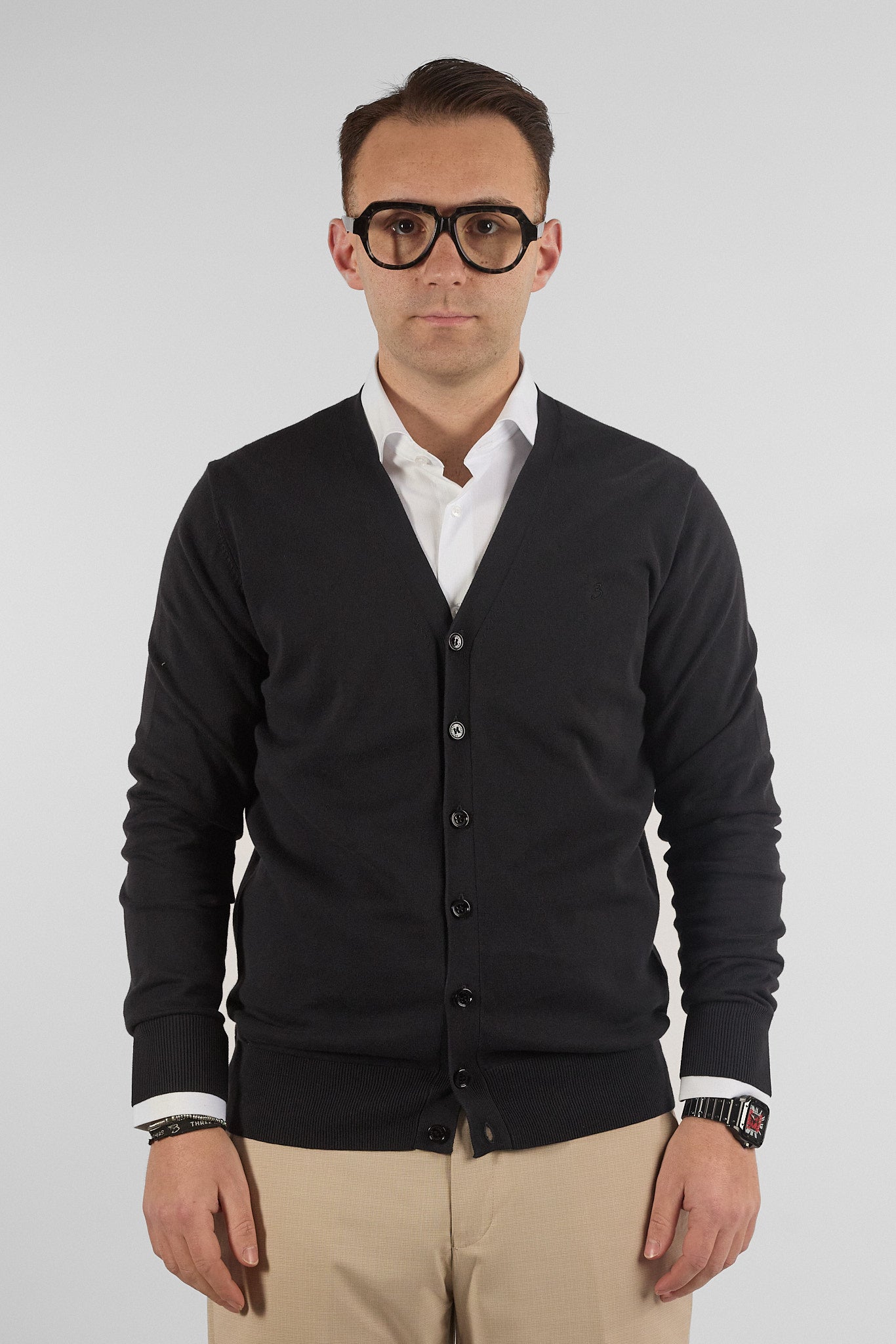 Cardigan a V con Bottoni Basic di Cotone 1107 | 2 per €50 | Nero 01